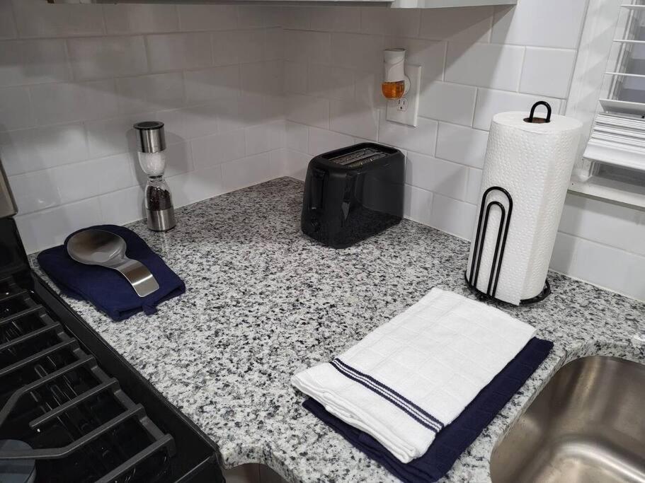 Rare Find! Private Heated Pool & Spa - Entire Home Near Atl City Center 亚特兰大 外观 照片